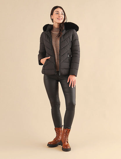 Look Henne - 2