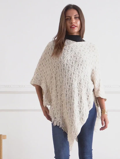 Poncho asymétrique uni à franges - Beige